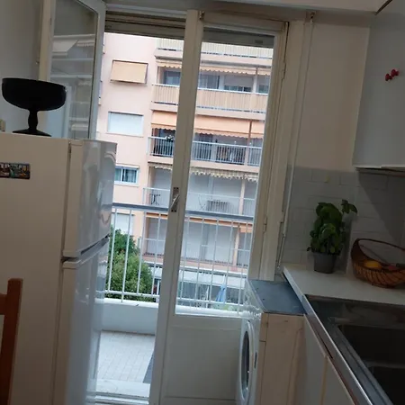 French Rivieraholidays Апартаменты